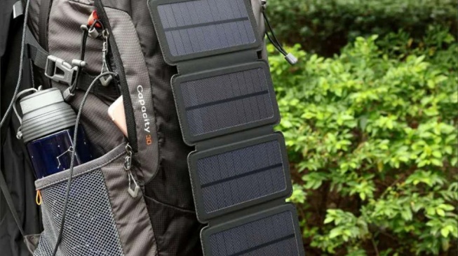 SolaBright Solar Panel Portable 5 Fold USB Output 9W 5V KER-SO1