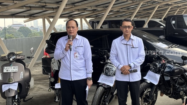 Siap-siap! KPK akan Lelang Barang Mewah Eks Wamenaker Noel, Ada Ducati Hingga Mobil BAIC