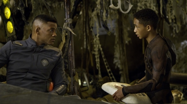 Film After Earth yang dibintangi Will Smith dan Jaden Smith akan tayang pada Rabu (24/6/2026) malma ini pukul 20.00 WIB di Trans TV. [YouTube]