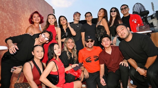 Putry Poyz membuka lifestyle hub bernama Smopi Experience Store, sebuah collaborative space yang dirancang menjadi ekosistem gaya hidup lengkap bagi kaum urban. 