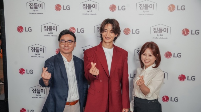 Artis Choi Minho memperkenalkan LG K House di Jakarta, Rabu (24/6/2026). [LG Electronics Indonesia]