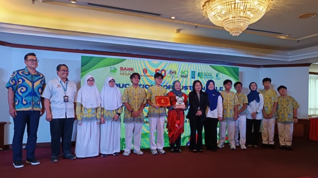 Pelajar SMP Indonesia Juara ESD Symposium di Malaysia, Kalahkan Peserta SMA dari Berbagai Negara