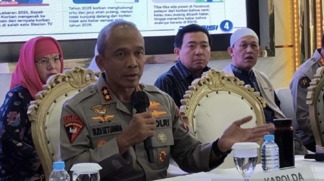 Kapolda Jabar Irjen Rudi Setiawan saat memberikan keterangan di Kota Bandung, Jawa Barat, Jumat (26/6/2026). ANTARA/Rubby Jov