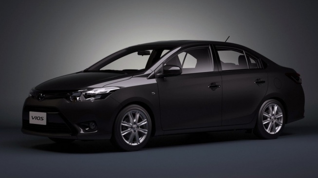 Toyota Vios Kini Seharga Motor Matic Bekas, Mending Beli Eks Taksi atau Pribadi? Ini Kata Pakar