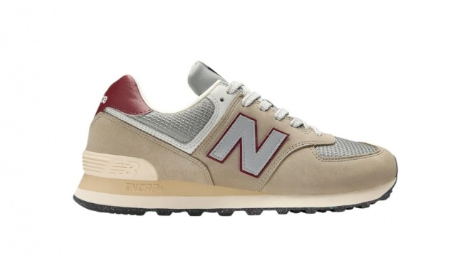 New Balance 574 Men's Sneakers (Foot Locker)