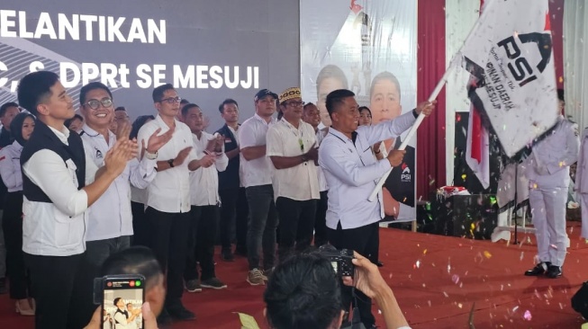 Mantan Bupati Hingga Kader PDIP di Lampung Login ke PSI