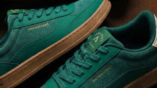 5 Sepatu Jalan Lokal Paling Empuk Harga Rp200 Ribuan, Ada yang Mirip Skechers