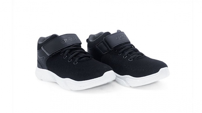Ardiles Kids Hacksaw K sepatu sekolah hitam (shopee)