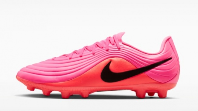 Nike Tiempo Maestro Academy hard ground [Nike Indonesia]