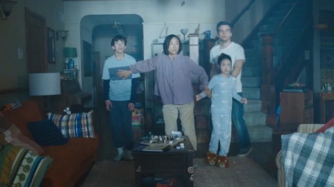 The Last House: Kisah Mencekam Satu Keluarga Terjebak di Rumah Misterius