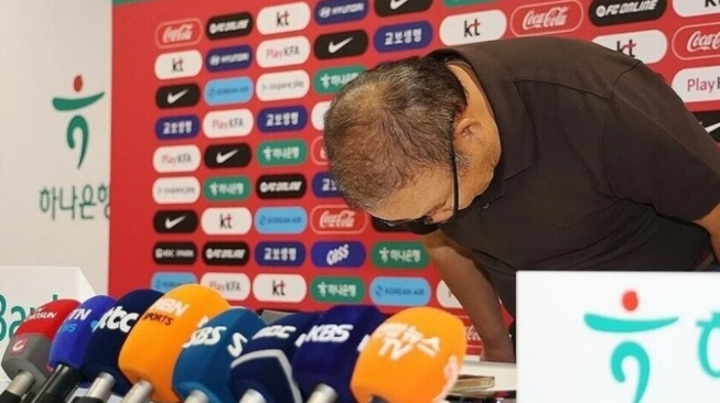Wajib Ditiru Petinggi PSSI! Eks Musuh STY Tundukkan Kepala Usai Kegagalan Korsel