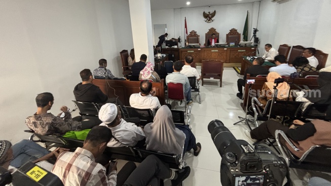 Beda Drastis dari Hari Pertama, Pendukung Roy Suryo Tak Lagi Padati PN Jaksel