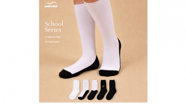 Moves Academia Daily Kaos Kaki Sekolah awet (shopee)