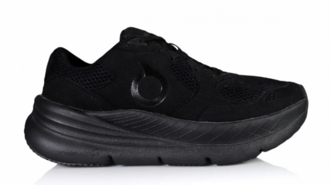 Ortuseight Brisbane All Black. [Shopee/Ortuseight]