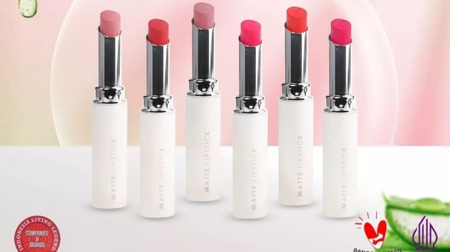 Lipstik Matte Red-A. (Shopee)