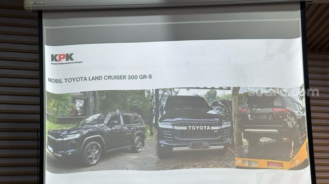 Penampakan mobil Land Cruiser Bupati Kuansing. (Ist)