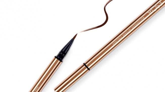 Rekomendasi eyeliner. (Shopee)