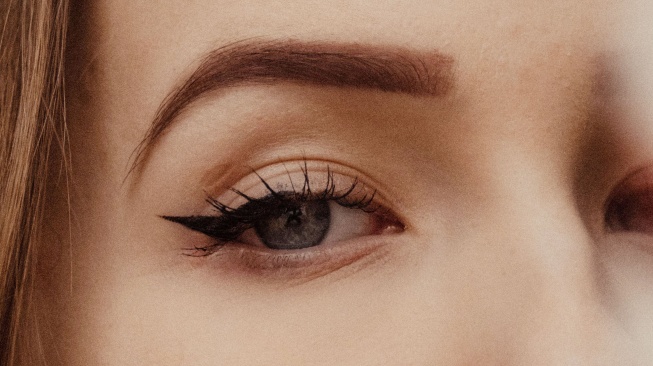 Cari Eyeliner Bagus? Ini 5 Pilihan yang Awet dan Dipuji Pengguna