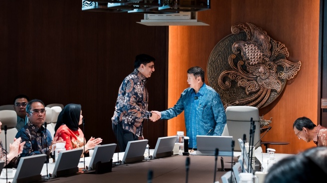 Indosat dan Arsari Bangun Tulang Punggung Internet Indonesia, Kelola Fiber 86.000 Km