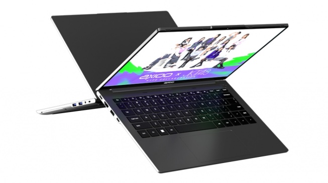 Laptop Axioo Hype 7 AMD X8-1. [Axioo]