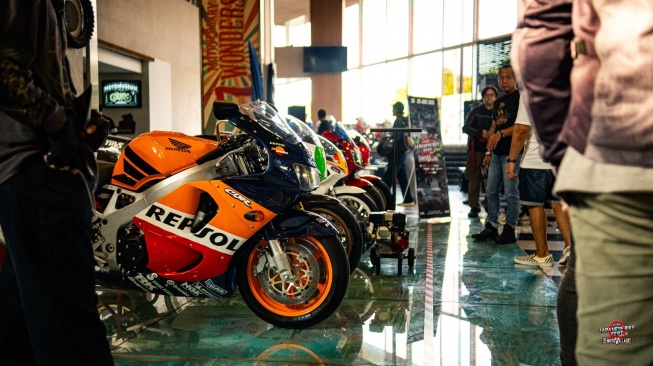 Repsol Lubricants Indonesia Ramaikan Japanese Bike Fest Dukung Komunitas Motor Klasik