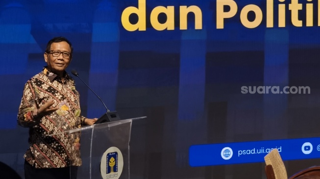 Mahfud MD Heran Fenomena UU 'Simsalabim': Tiba-tiba Jadi, Kapan Dibahasnya?