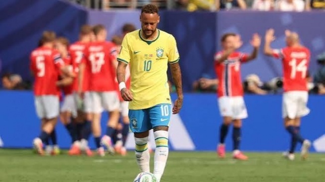 Ketika Brasil Tumbang, Piala Dunia Mulai Kehilangan Logikanya