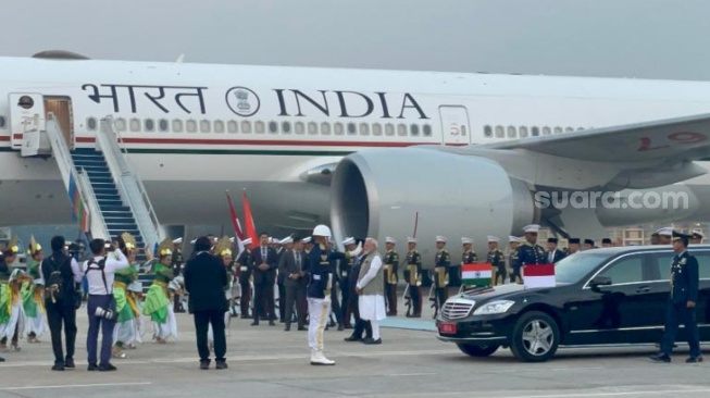 Disambut Jet Tempur dan Jabat Erat Prabowo, PM India Terpukau Tari Betawi