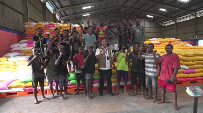 Bulog Perkuat Stok Beras Papua, Dirut: "Kami Targetkan Ketersediaan Beras Naik Tiga Kali Lipat"
