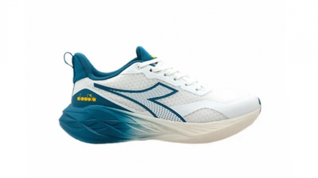 10 Sepatu Lari Diadora Diskon di Sports Station, Harga Mulai Rp300 Ribuan