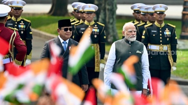 Sebanyak 16 kerja sama Indonesia dan India telah dihasilkan melalui pertemuan bilateral antara Presiden Prabowo Subianto dan Perdana Menteri Narendra Modi di Istana Merdeka, Jakarta. (Foto dok. BPMI Sekretariat Presiden)