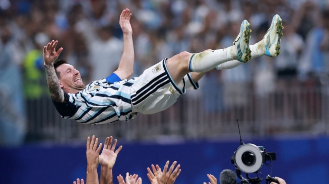 Lionel Messi memimpin daftar top skor Piala Dunia 2026 dengan 8 gol. Simak klasemen terbaru pencetak gol terbanyak yang diikuti Mbappe dan Haaland. [Dok. IG Timnas Argentina]