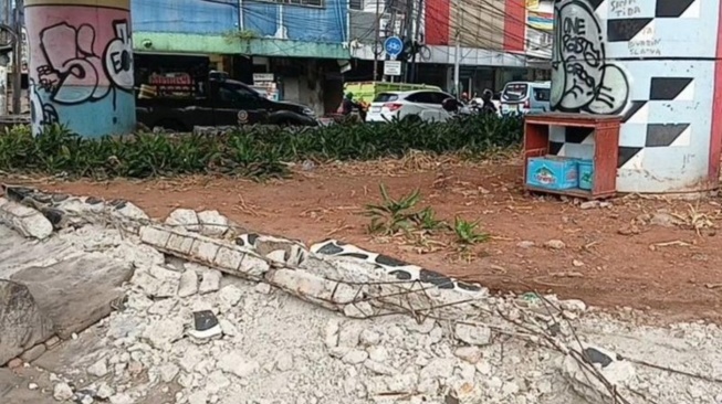Viral Pencurian Pagar Besi Kampung Melayu, Polisi Ringkus Satu Pelaku