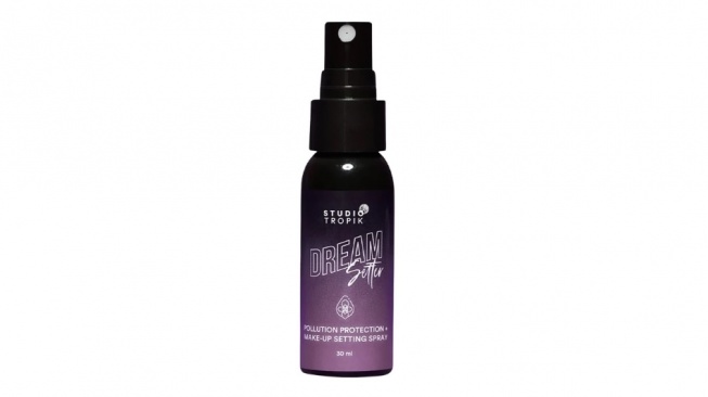 Studio Tropik DreamSetter 2.0 Make-up Setting Spray (Shopee)