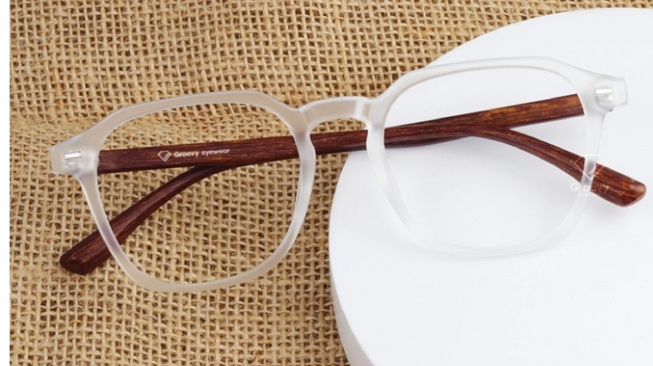 Groovy Eyewear Kacamata Photochromic (shopee)