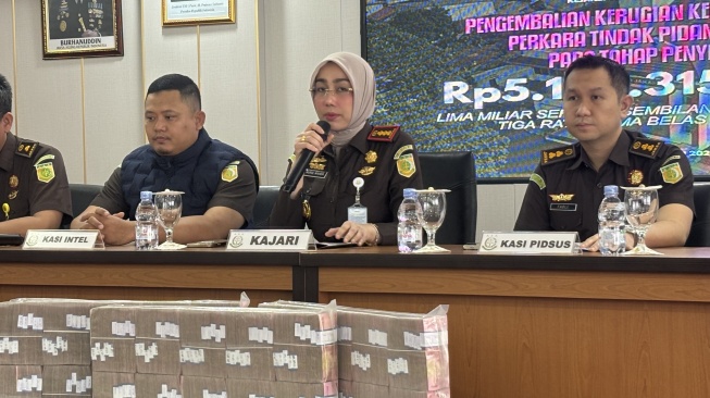 Kejari Jakbar Sita Uang Rp5,19 Miliar dari Kasus Korupsi Pembebasan Lahan Srengseng