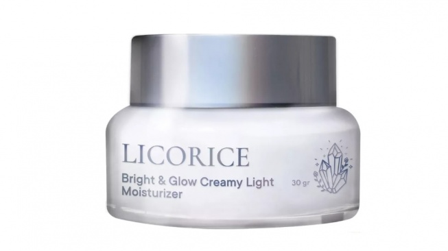 NPURE Licorice Bright & Glow Creamy Light Moisturizer (Shopee)