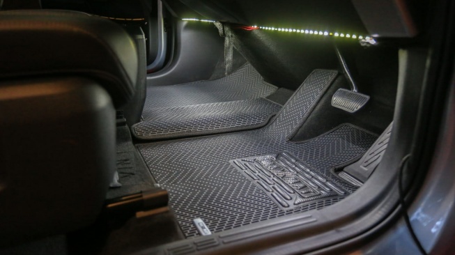 Rahasia Menjaga Kebersihan Interior Mobil dengan Balutan Karpet Premium