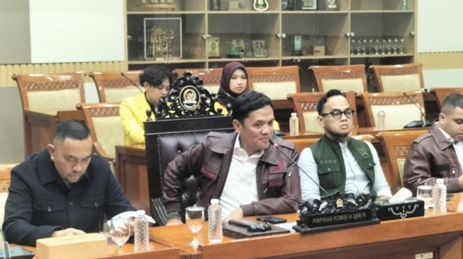 Kasus Eks Jampidsus Febrie Disorot DPR, Komisi III Bentuk Panja Awasi Penyidikan hingga Tuntas