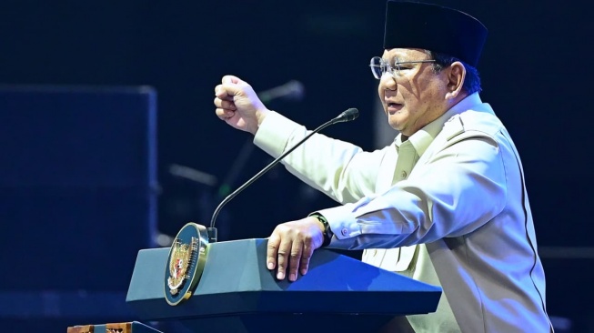 Prabowo Kumpulkan Seluruh Menteri Sore Ini, Evaluasi Besar Program Pemerintah Dimulai