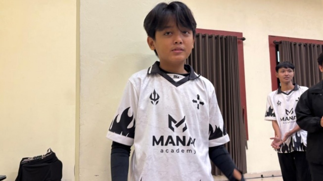 Talenta lokal Yogyakarta yang ikut dalam FFNS 2026 Fall bersama tim Borneo Hilang Arah, Muhammad Ahnaf Ramadhan Kurnia atau AHNAFEIEI. (Suara.com/Arif Budi)