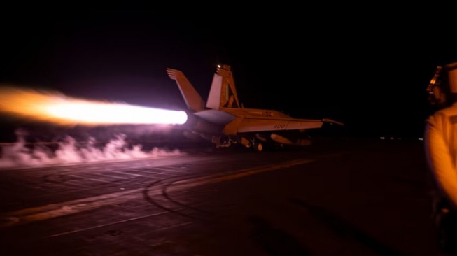 Amerika Serikat melancarkan serangan militer baru terhadap target milik Iran di tengah eskalasi konflik di kawasan Teluk. [Reuters]