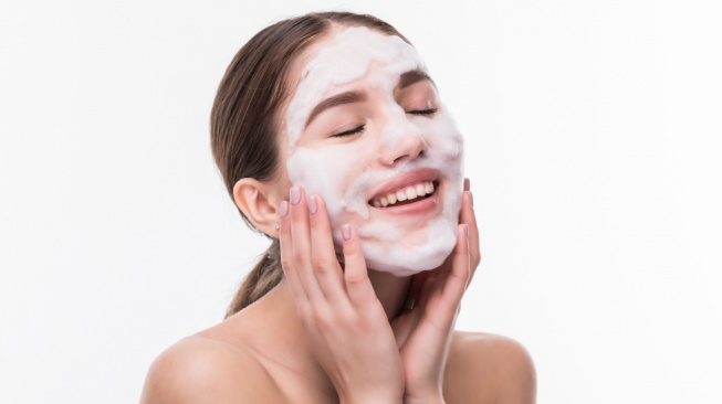 5 Rekomendasi Facial Wash Jepang untuk Kulit Putih dan Bersih