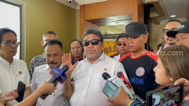 Cadangan Pesangon di UU Ketenagakerjaan Bikin Buruh Cemas, Penasihat Prabowo: Belum Jelas!