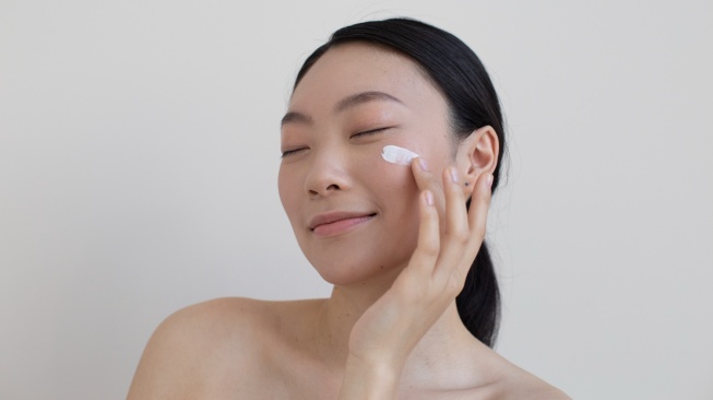 ilustrasi sunscreen (magnific)