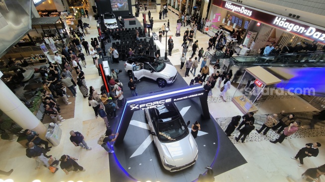 PT Mitsubishi Motors Krama Yudha Sales Indonesia (MMKSI) pada Kamis (16/7/2026) meluncurkan Xforce hybrid - kendaraan jenis Hybrid Electric Vehicle (HEV) pertamanya di Indonesia. [Suara.com/Liberty Jemadu]