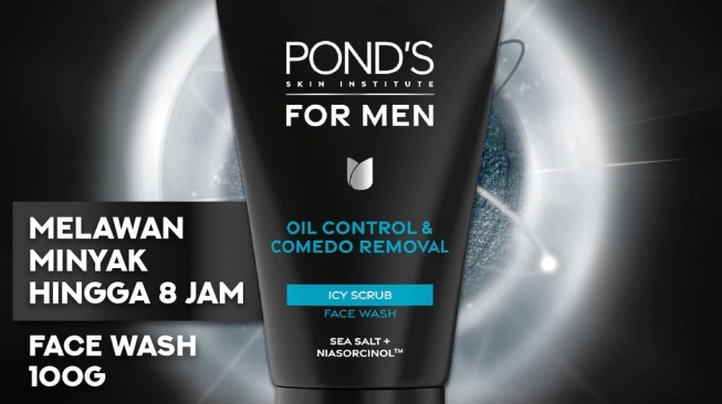 Pond's Men Oil Control & Comedo Removal Icy Scrub (Shopee)
