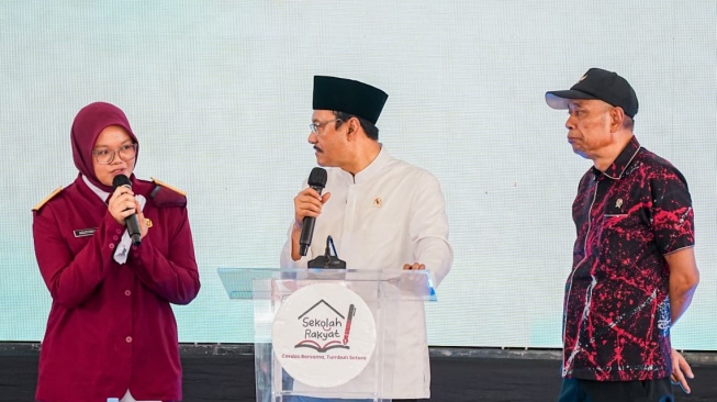 Gus Ipul Buka MPLS Perdana Sekolah Rakyat Permanen  di Sragen