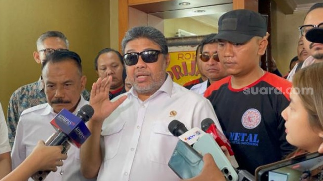 Bukan Hanya Soal Ijazah Ditahan, Penasihat Presiden Bongkar Masalah Gaji di 5asec Saat Sidak