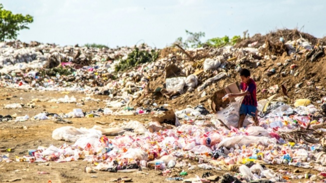 Bisakah Sampah Plastik Diubah Menjadi Hidrogen? Peneliti Kembangkan Metode Tanpa Perlu Pemilahan